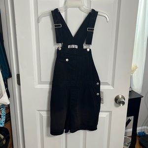 No Boundaries NWT overall shorts size M 7/9